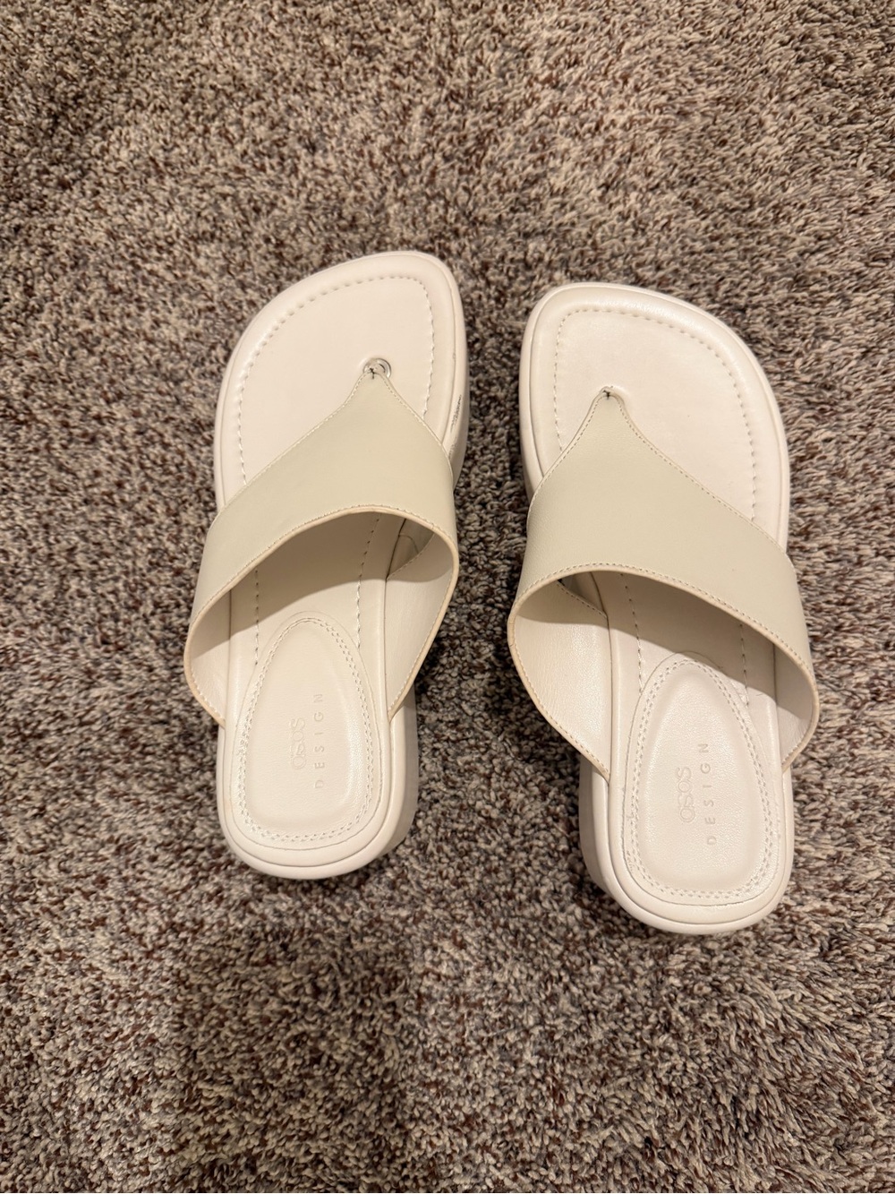 Women's ivory flip flop platforms